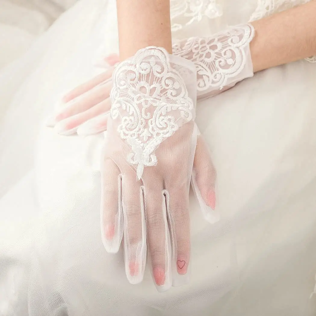 

Elegant Bridal Gloves All Finger Thin Lace Wedding Accessories Suitable For Female Brides