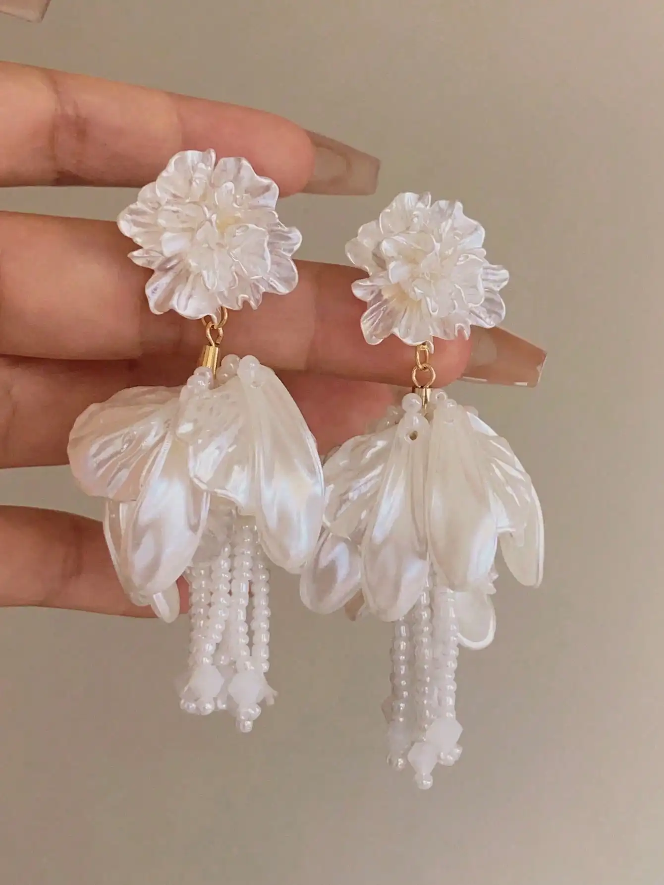 

1 Pair Retro Exaggerated Floral Faux Pearl Tassel Long Earrings, Elegant For Women Party/Banquet
