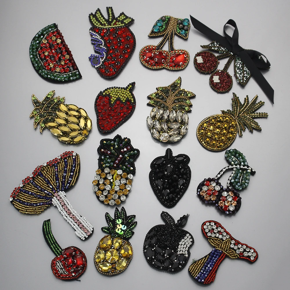 3D Handmade Rhineston beaded Patches fruit pineapple strawberry Sew on sequined patch for clothing beading Applique cool patch