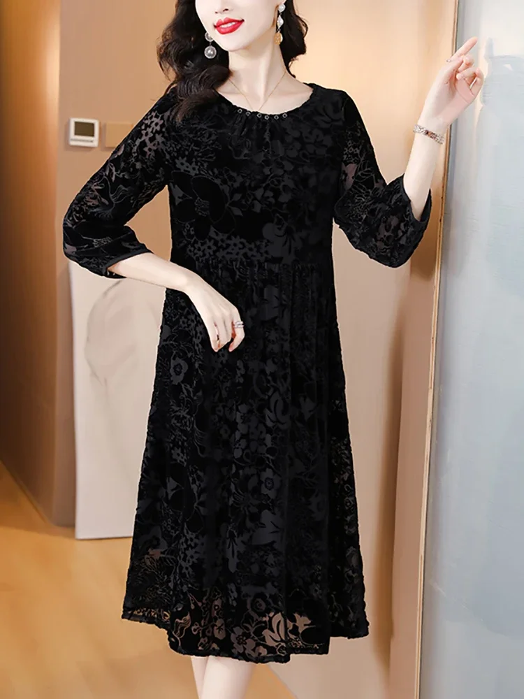 2024 Korean Vintage Hepburn Long Dress Autumn Winter Black Silk Flocking Hook Flower Hollow Dress Women Luxury Elegant Vestidos