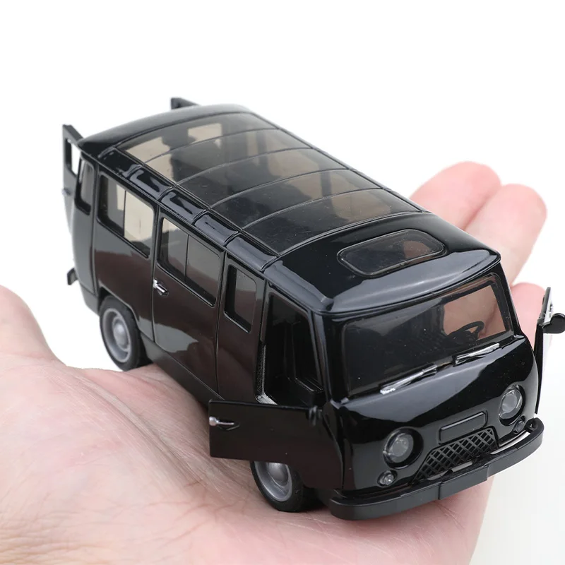 (Verpackt) Nachbildung eines UAZ-452 Dreitürigen Vintage-Vans im Maßstab 1:36, Druckgussmetall, Jungenspielzeug, Selbstentwickelte Simulation. – Detail 4