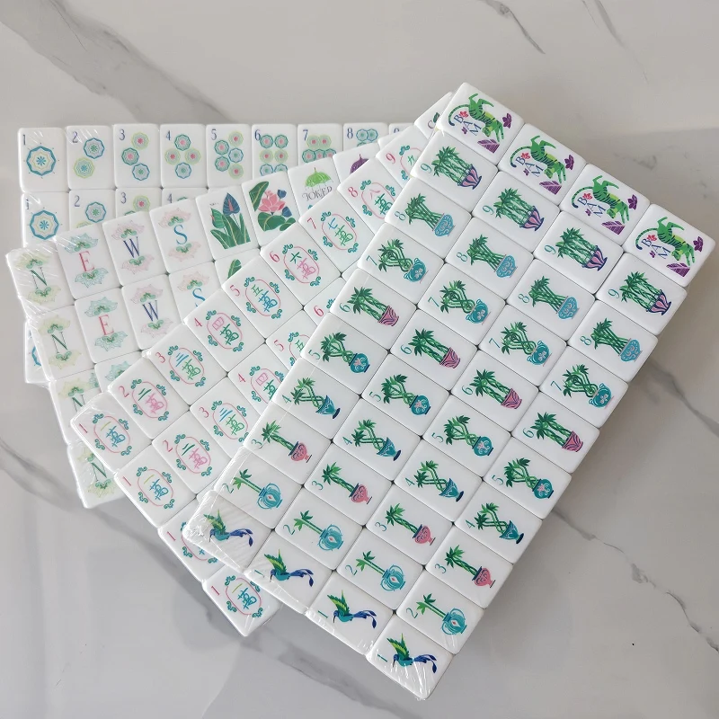 

Four-Layer Acrylic American Mahjong Tiles Bamboo Pattern 160pcs Tiles Mahjong Set Portable Travel Game for Family Party Gifts