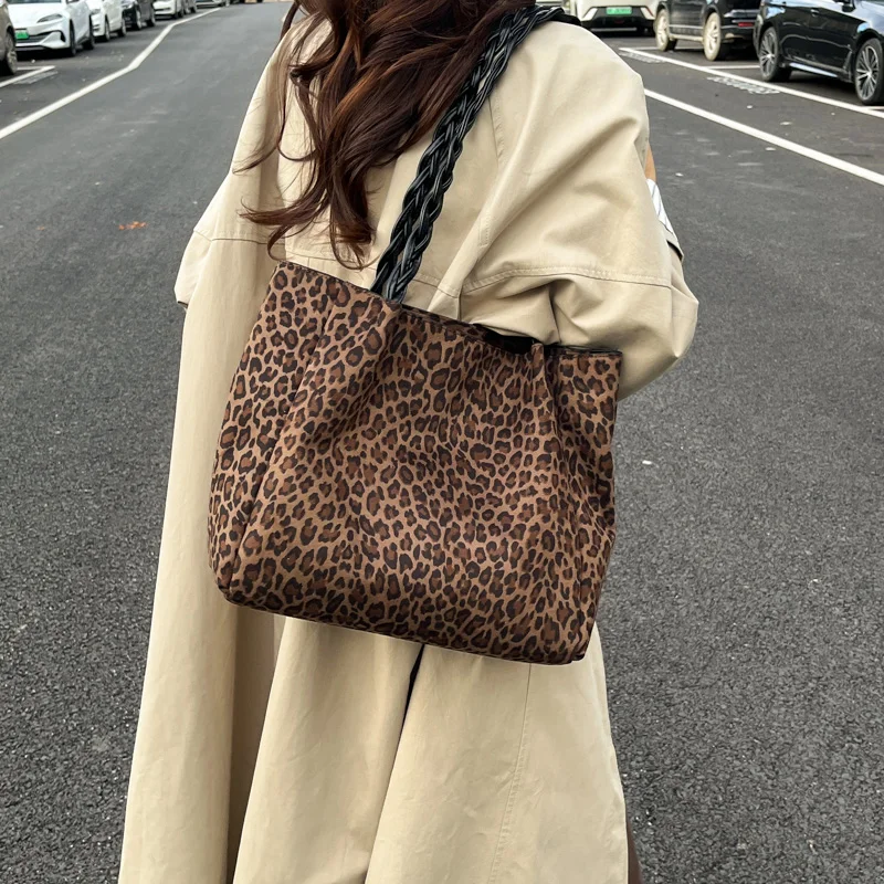 Autumn and Winter Lazy Style Leopard Print Suede Tote Bag for Women 2025 Korean Style Large Capacity Shoulder Bag 2258BMH