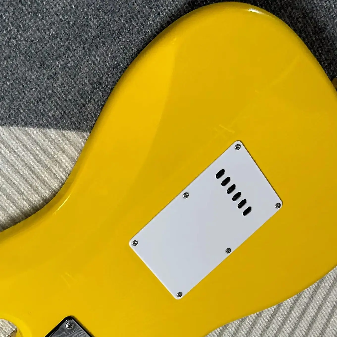 Hot Sale FST Yellow Electric Guitars Maple Fretboard Mahogany Body view 2