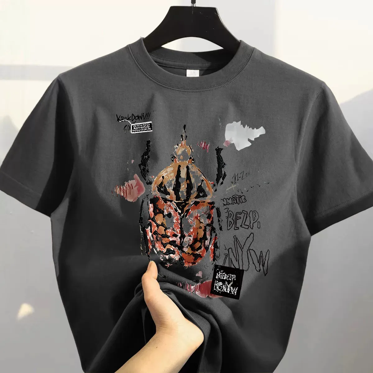 

Футболка свободного кроя из чистого хлопка с коротким рукавом, летняя новинка, дизайн для узкой аудитории, с принтом, базовая модель, молодежный стиль, придающий энергии.