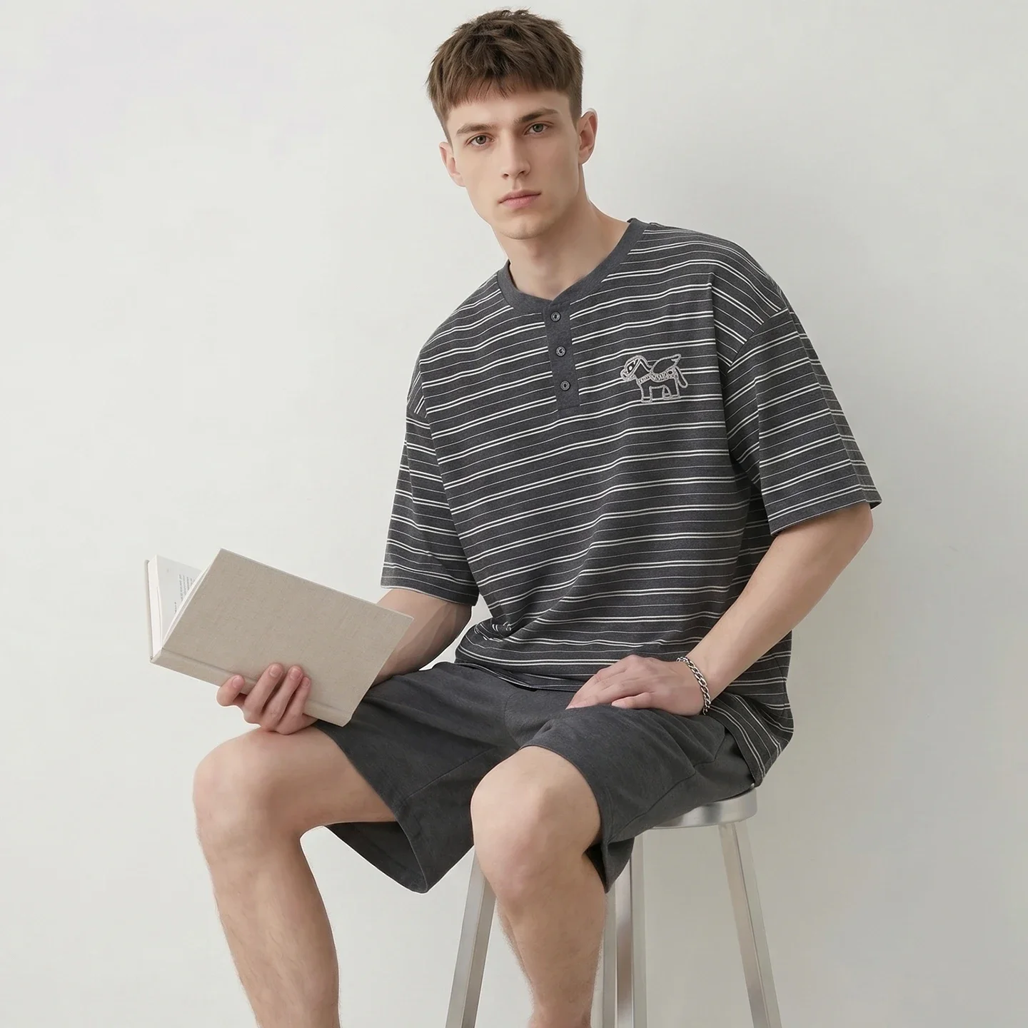 100% Cotton Men Simple Summer Fashion Pajama Set Casual Soft O-Neck Short-Sleeve Top and Shorts Comfort Two-Piece Loungewear Set