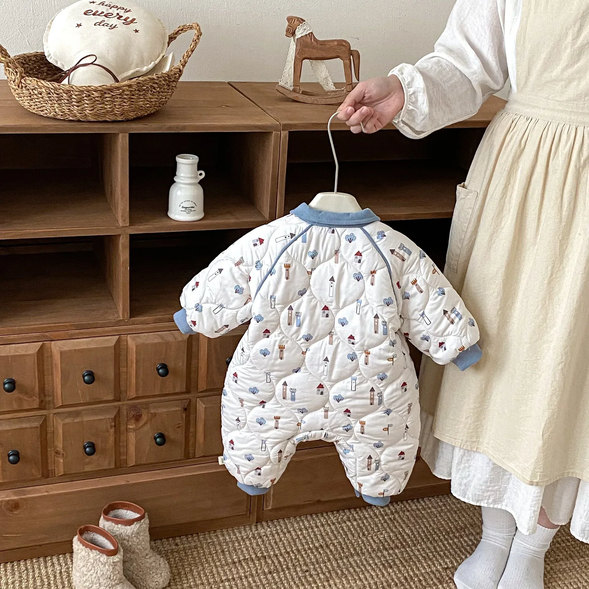 

Мягкий комбинезон с мультяшным принтом для новорожденных девочек и мальчиков от 0 до 2 лет, теплый цельный комбинезон с отложным воротником, зимний комбинезон для младенцев