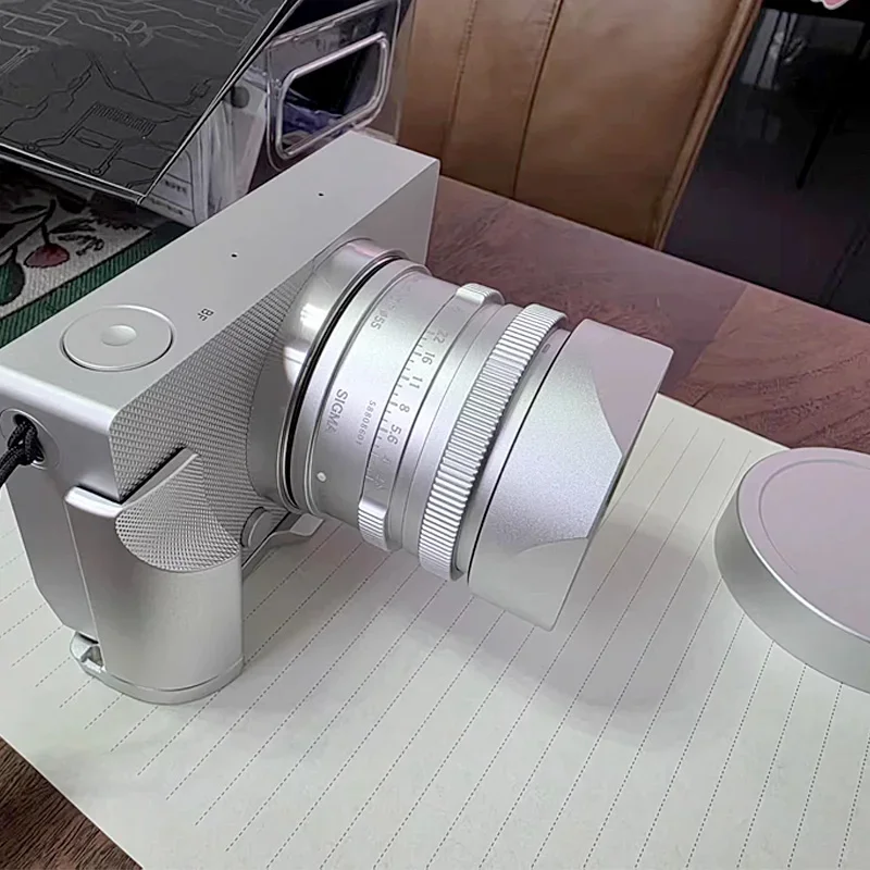 

Серебряная/черная байонетная квадратная бленда для объектива Sigma 45 мм F2.8 DG DN 24 мм f3.5 DG DN 90 мм F2.8 DG DN Замена LH577-01