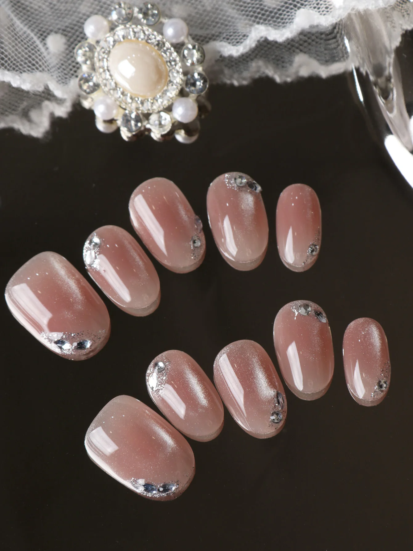 10Pcs Press on Nails Cat's Eye Flash Diamond Silver Sequins Includes 1 Sheet Adhesive Tabs & 1 Pc Mini File Fake Nails Art DIY