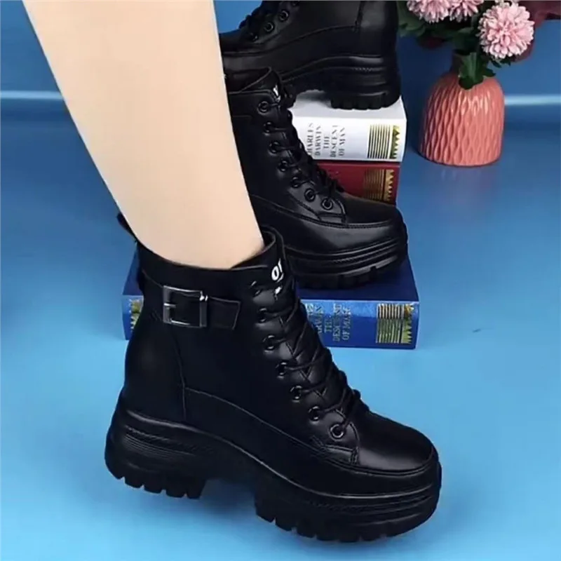 

Женские короткие ботинки 2026: новые осенне-зимние модели с плюшевой подкладкой, универсальные утепленные ботинки для женщин