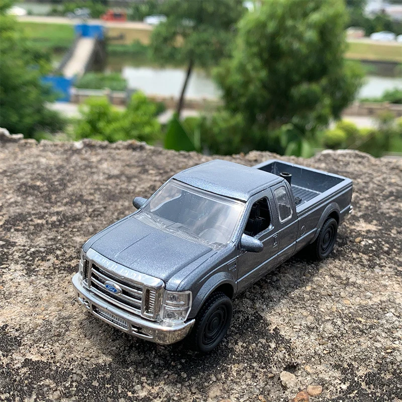 Diecast 1:43 Scale Pickup F250 Simulation Alloy Car Model Static Display Collectible Gift Ornaments Toy Souvenir