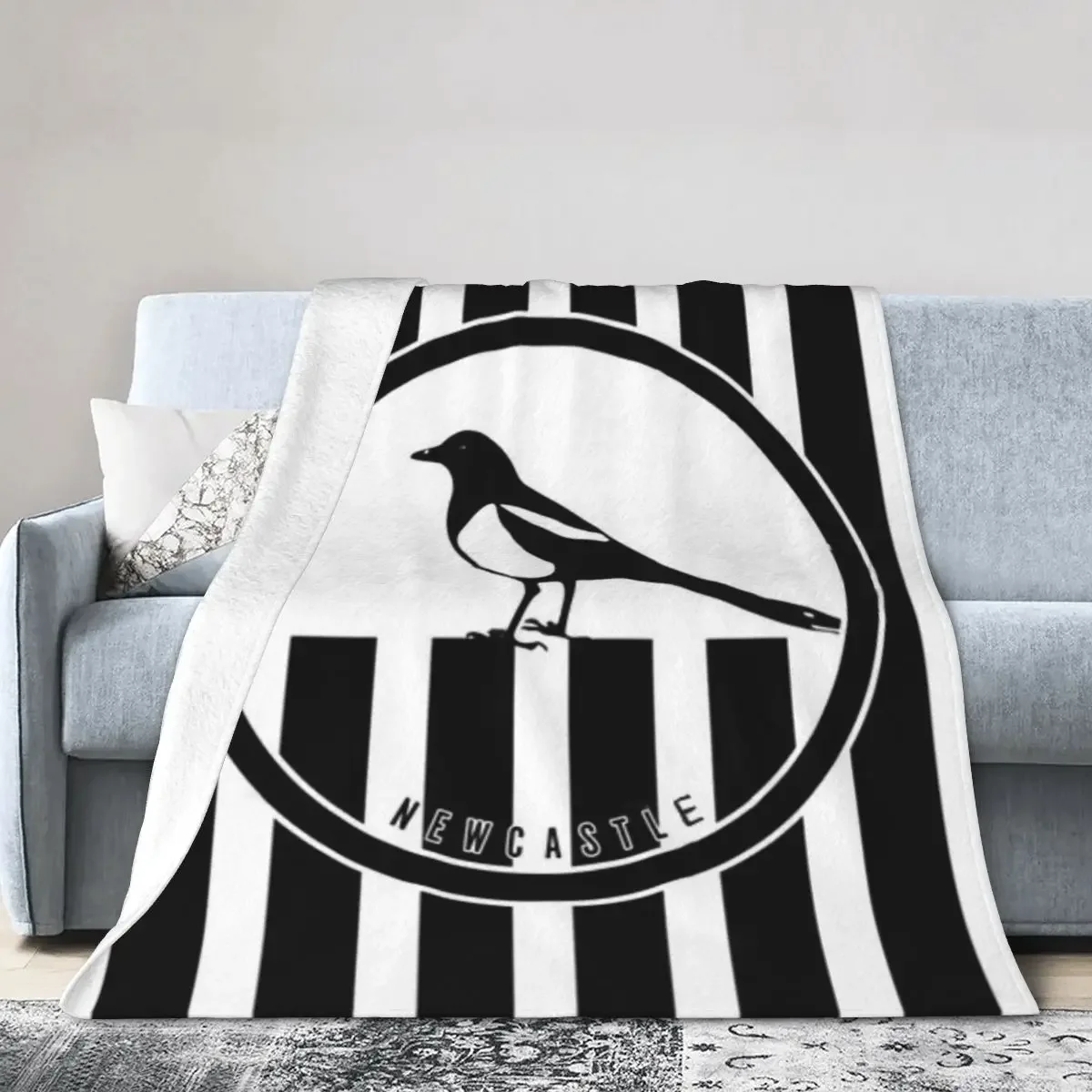 Newcastle - Magpies Blanket Soft Warm Flannel Throw Blanket Bedding for Bed Living room Picnic Travel Home Couch