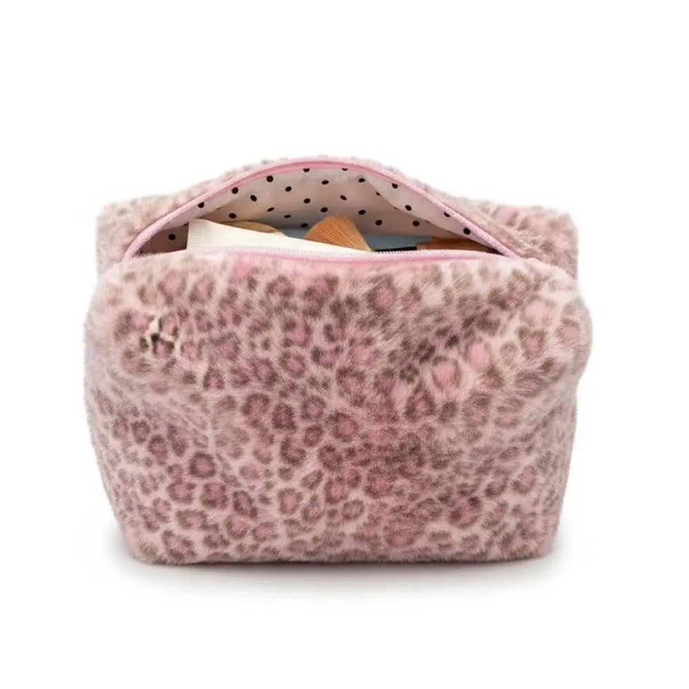 Large Capacity Travel Toiletry Organizer, Portable Leopard Print Cosmetic Bag for Women, Durable Storage Pouch