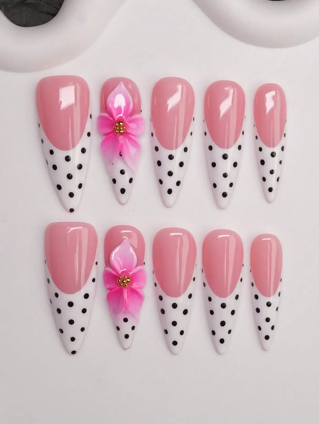 

10pcs Handmade Almond-Shaped Y2K Baddie Style Press-On Nails, Nude & White Nail Tips With French Tips, Polka Dots, Embossing, Beads Design, Suitable For Party, Wedding, Daily Wear, Includes Tool Kit, Great Gift For Women & Girls