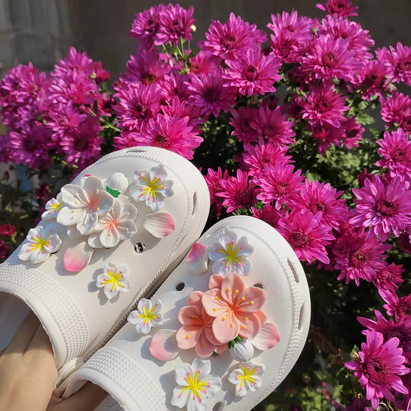 Hot sale Fashion shoe Charms for Creative Branches and Flowers Clogs Shoe Buckle Cute shoe Accessories Decoration for Girls Gift