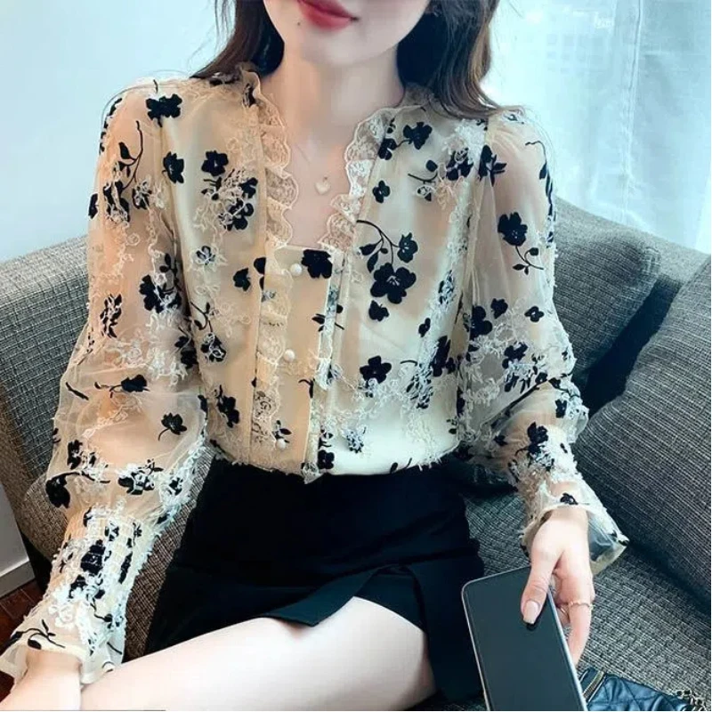 Spring New Fashionable Western Early Spring Internet Explosive Base Female Temperament Versatile Printed Long Sleeves Shirts