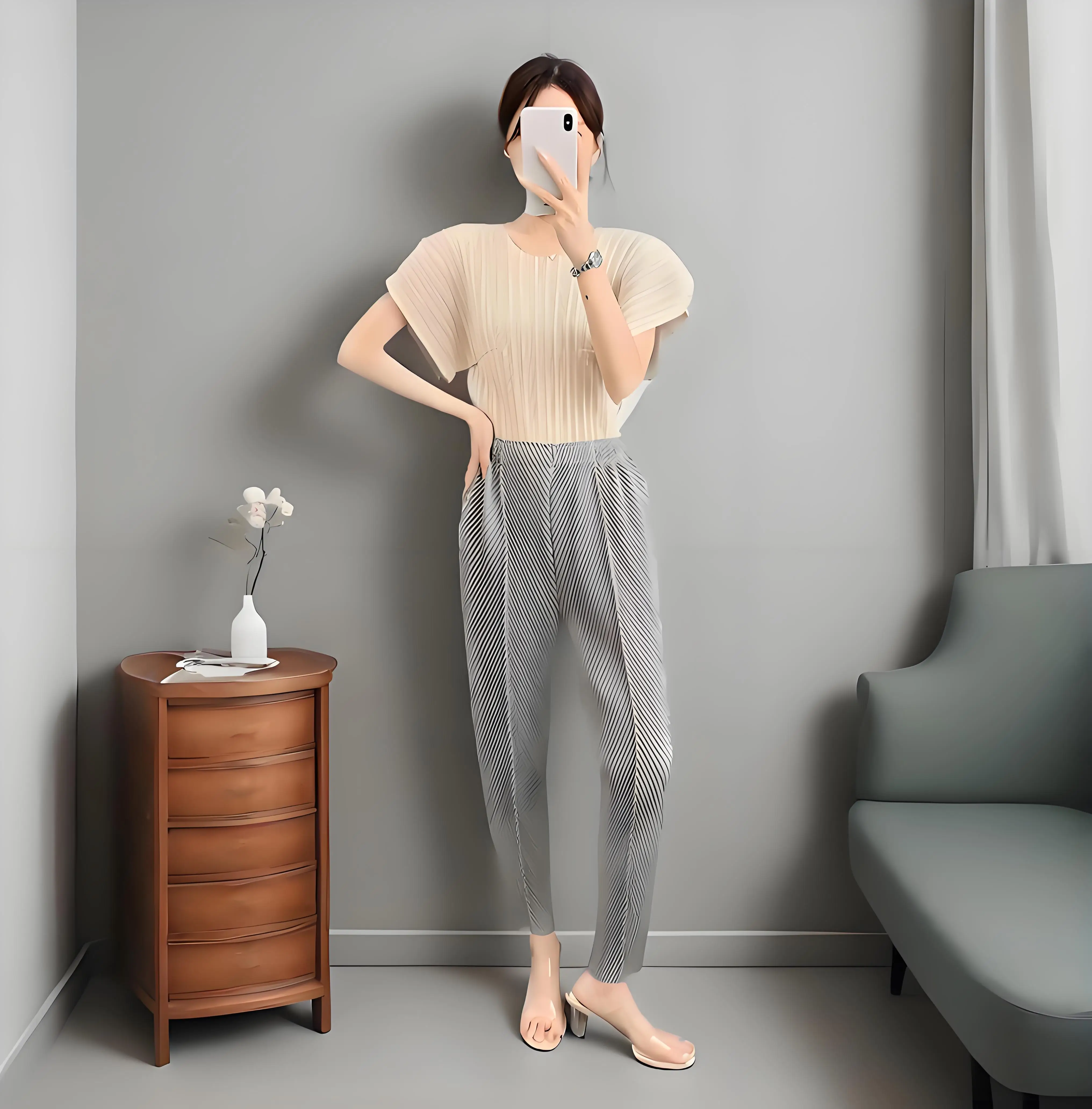 

Miyake 2025 New Summer Pleated High-waisted Fish Scale Trousers Casual Harlan Trousers Versatile Loose Large Size Trousers