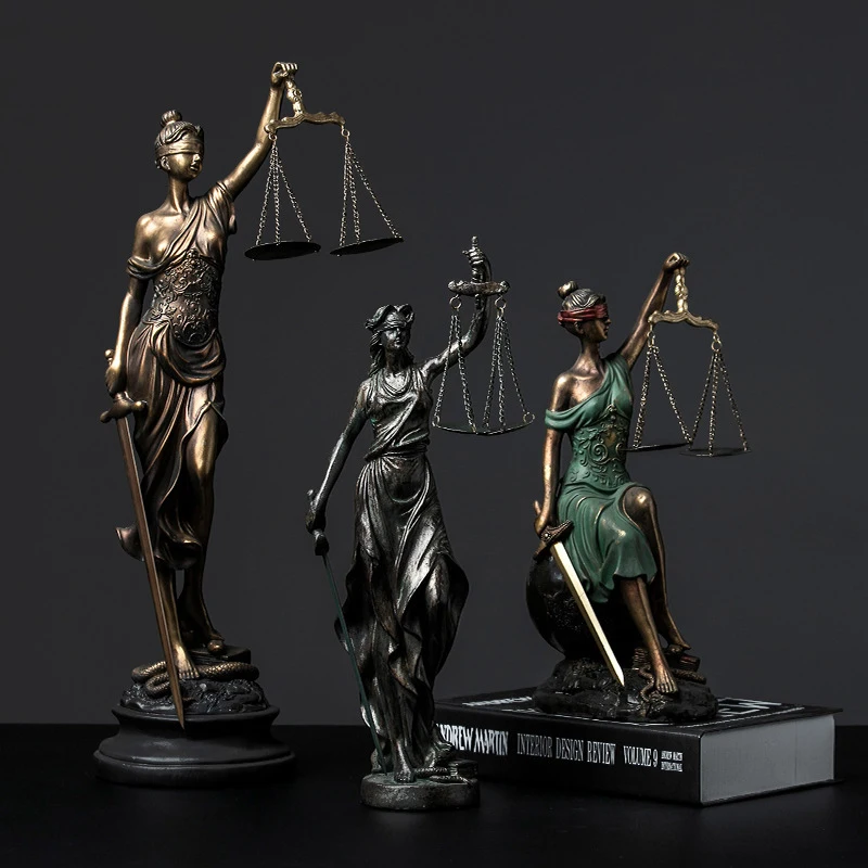Judicial Fairness and Justice Goddess Statue Desk Decoration Ornaments Justice Goddess Character Sculpture Room Aesthetic Decor