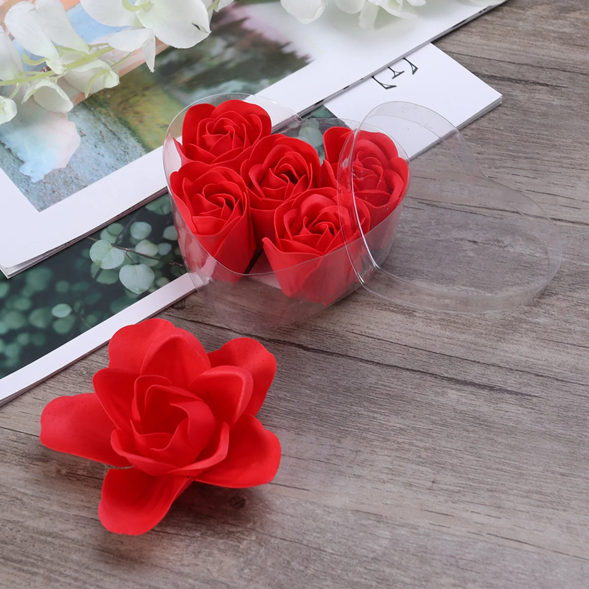 

6Pcs Heart Shaped Rose Soap Flowers Eco Friendly Odour Free for Birthday Valentin's Day Perfect Gift Box Rose Gift Box