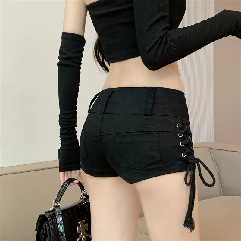 Women\'s Black Gothic Denim Shorts Streetwear Y2k Lace-up Cowboy Mini Pants Harajuku Vintage Low Waist Jeans Shorts 2000s Clothes