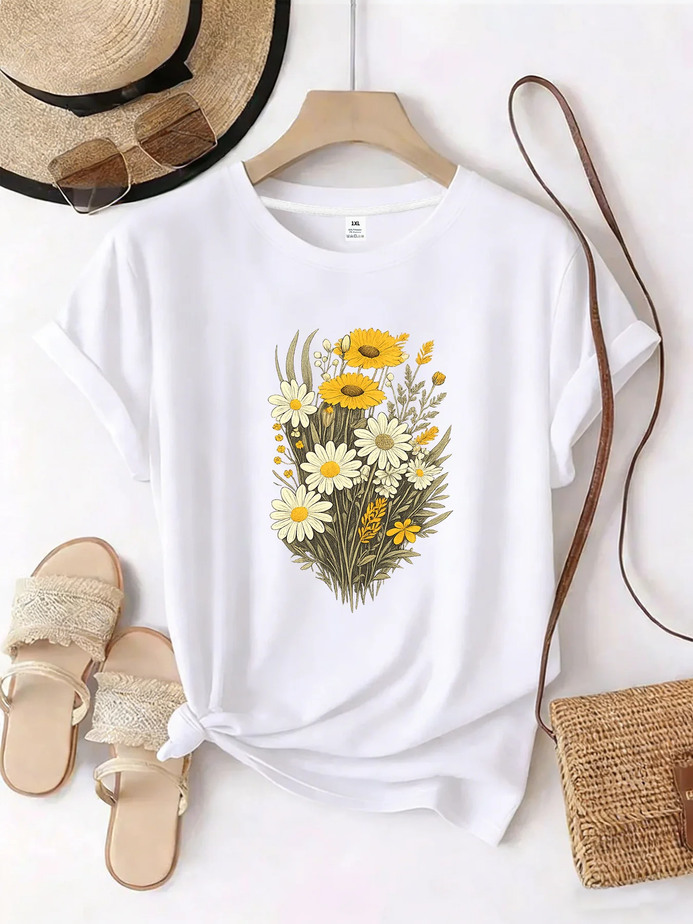 

【WZM101417】Flower print plus size women's round neck summer casual short sleeved street fashion versatile plus size T-shirt
