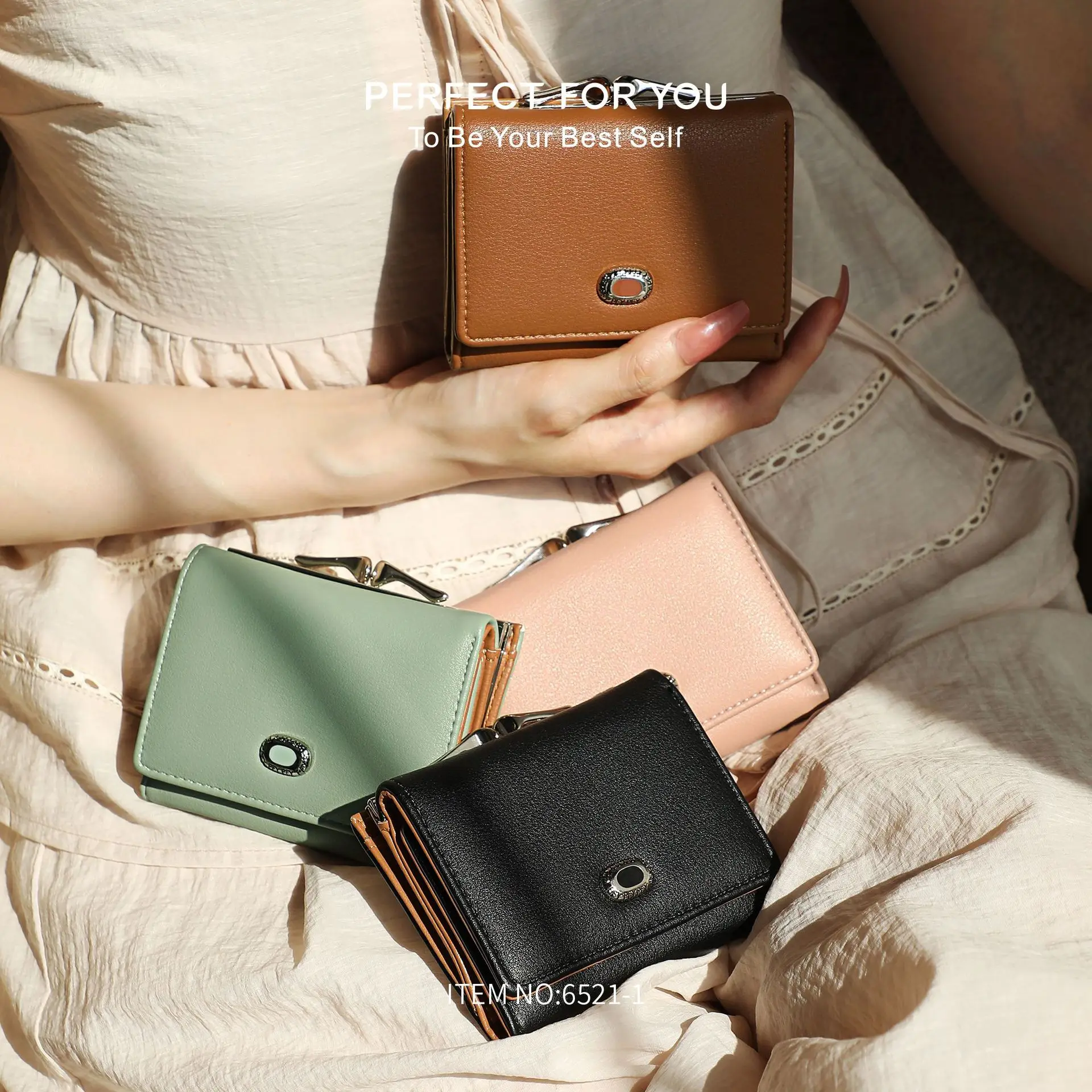 Einfache, kurze, dreifache Geldbörse mit großem Fassungsvermögen für Damen, multifunktionale tragbare Studentenbrieftasche mit mehreren Schlitzen