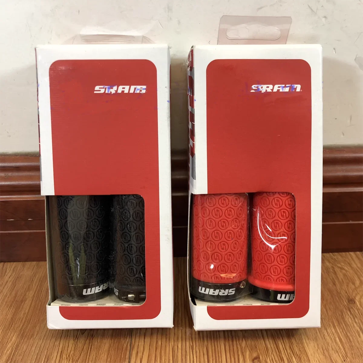 SRAM DH Silicone Locking Grips with Double Clamps & End Plugs SRAM double locking  DH MTB & Road bicycle acesssories cycling