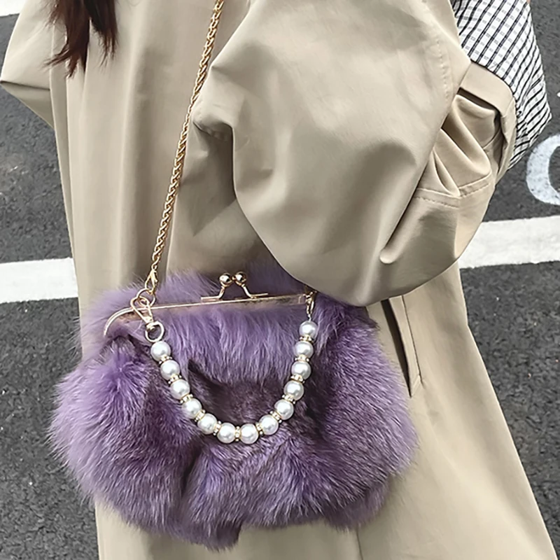 Winter New Plush Clip-style Bags 2025 Fashion Large Capacity Chain Crossbody Bag Women's Commute Versatile Shoulder Bags