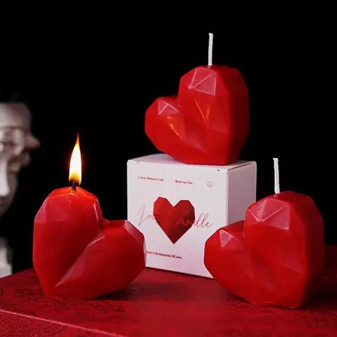 Candela per aromaterapia d'amore, regalo di nozze per San Valentino, atmosfera fatta a mano a forma di cuore, design 3D, candela a forma di trama geometrica