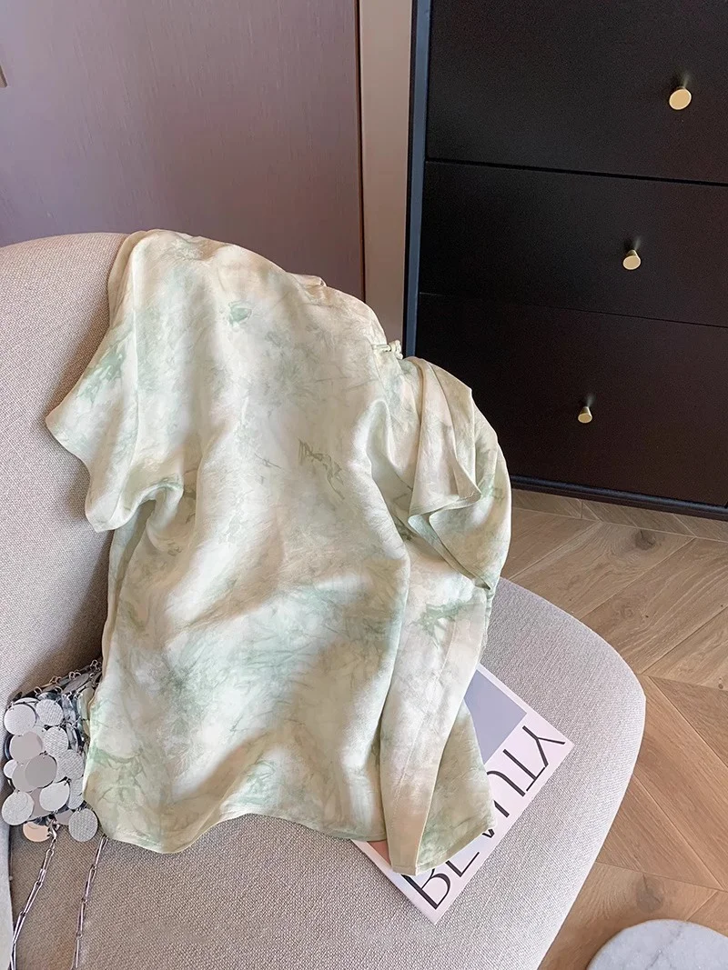 Retro eeni Blue ort Sve irt with Button Embroidery for Men And Women Summer Loose Fit Floral Pattern Stand Collar