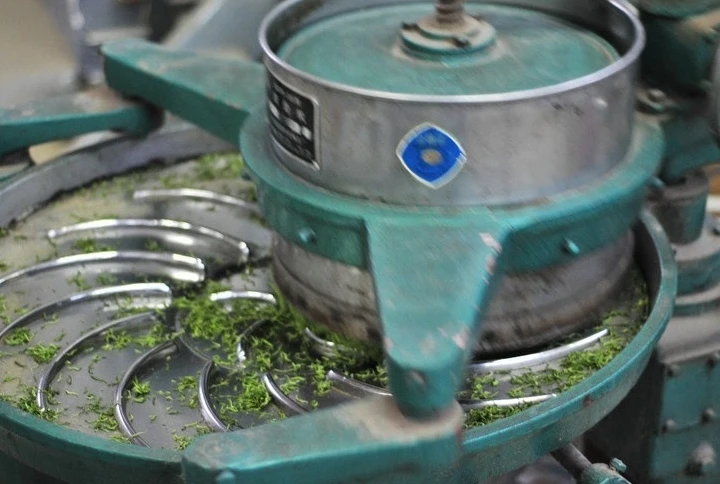 Automatic Black Tea Rolling Machine White Tea Kneading and Twisting Machine