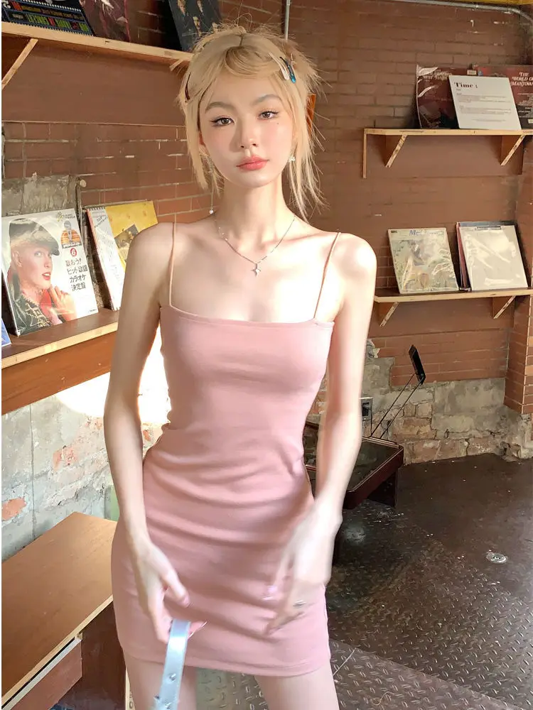 ชุดเดรสทรงบอดี้คอนสีเขียวสำหรับงานฉลองวันเกิดครบรอบ 15 ปี งานเลี้ยงฉลอง งานเต้นรำ งานราตรี สวยงาม หวาน น่ารัก น่าหลงใหล