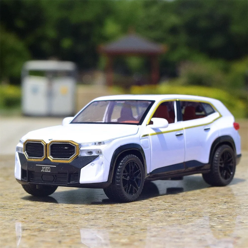 

Масштаб 1:32 XM M4 Модель автомобиля Игрушечная 6-дверная открытая спортивная машина Откатный звук Свет Металлические модели кузова Сплав Литье под давлением Игрушки для мальчиков