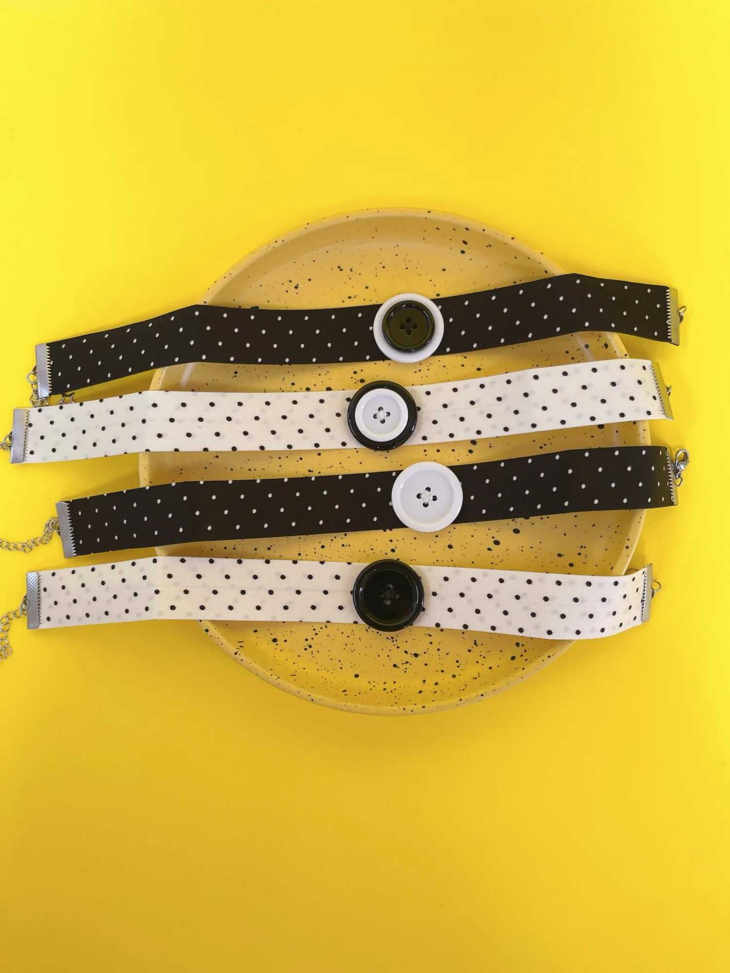 colar-choker-com-botao-de-poa-feminino-corrente-de-clavicula-versatil-design-pequeno-moderno-e-doce-acessorio-de-colar-em