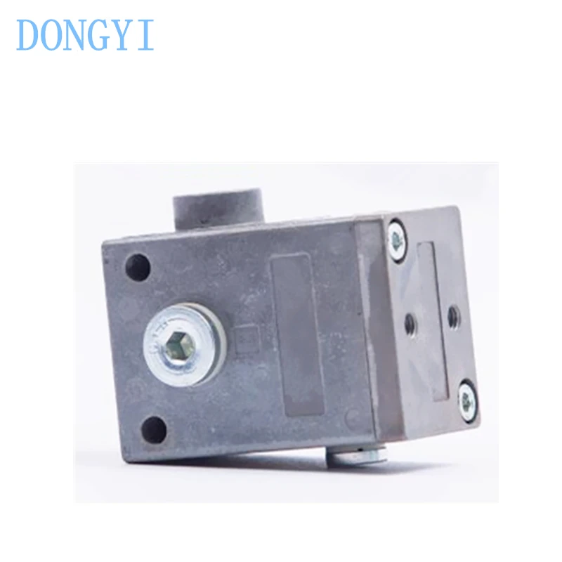 

Vacuum Generator VAD VAK VAD-M5 19293 VAD-1/8 14015 VAD-1/4 9394 VAD-3/8 19294 VAK-1/4 6890