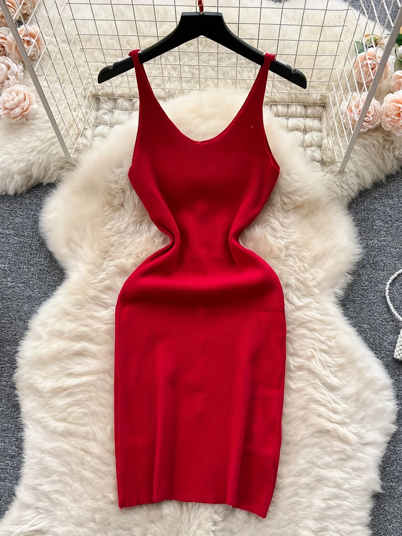 2024年ソリッドボタンフロントスパゲッティドレスセクシースプリットニットキャミドレスボディコンレディース服アウトフィットスプリット