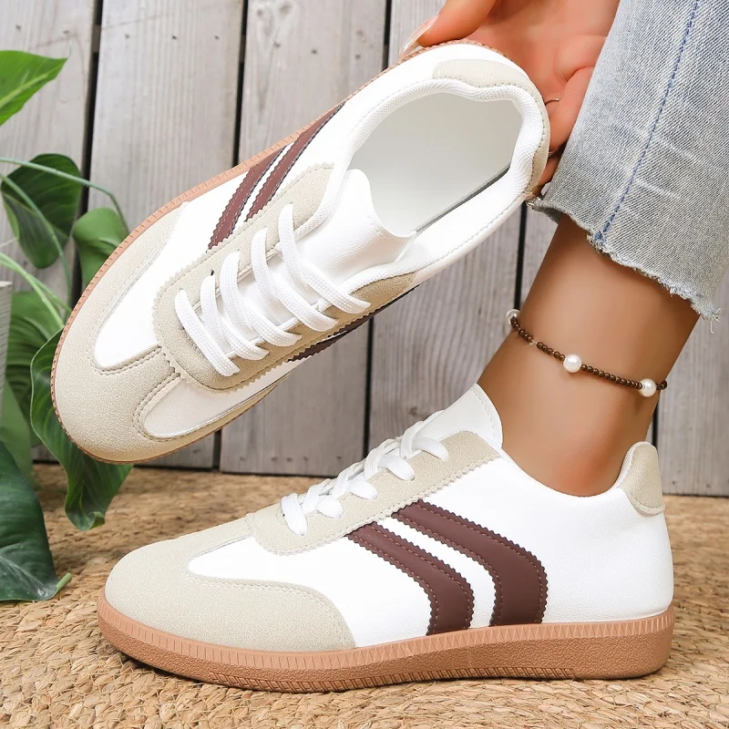 

2026 Lightweight Sport Shoes for Women Retro Lace-Up Casual Shoes Rubber Outsole Breathable Mesh Lining Non Slip Flats Bottom