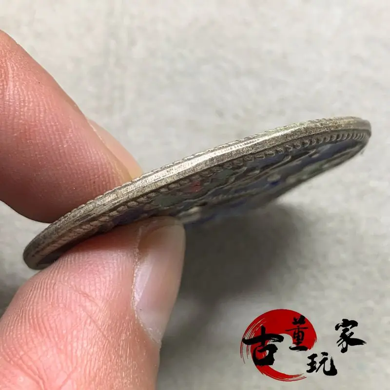 Old cloisonne champion and double-sided back ancient coins