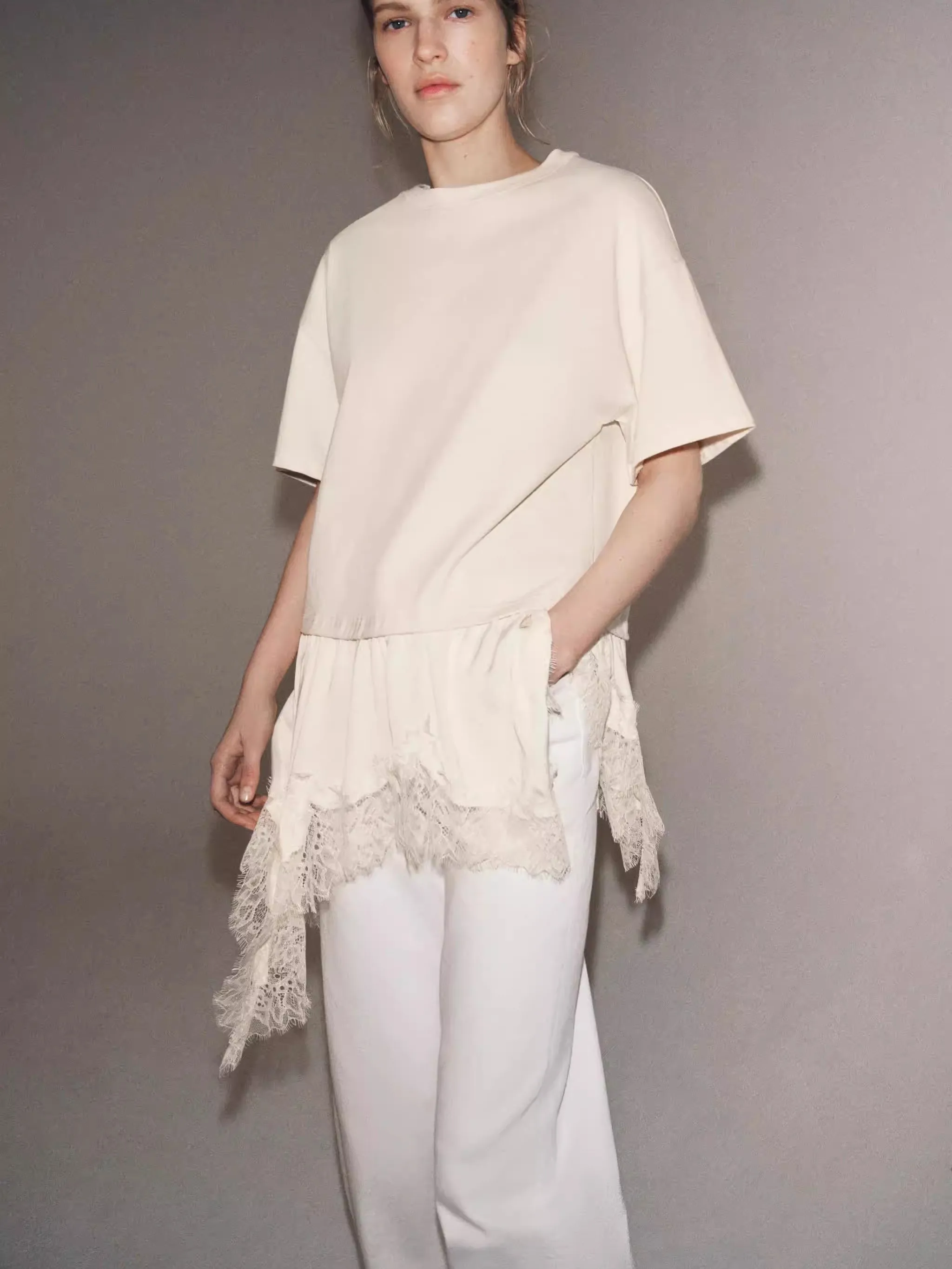 

New Summer Casual ort Sve round Ne Asymmetric Hem Lace T-irt Women's Faion Ethnic Stage Clothing 20-50 Years Old