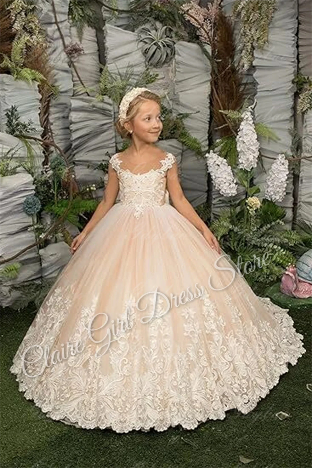 Customized Purple Flower Girl Dresses For Wedding Appliques With Bow Backless Kids Birthday Party First Communion Ball Gown