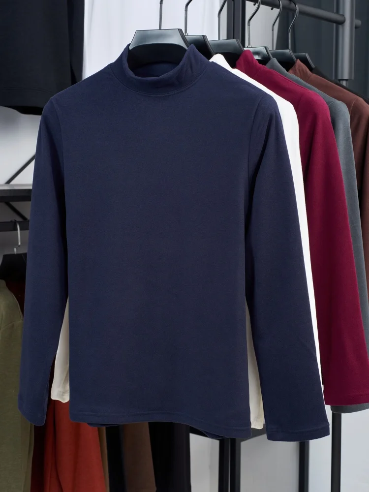 Designer style Men's long sleeve Tshirt 2025 new autumn winter fashionable cozy round neck velvet top exquisite warm casual wear