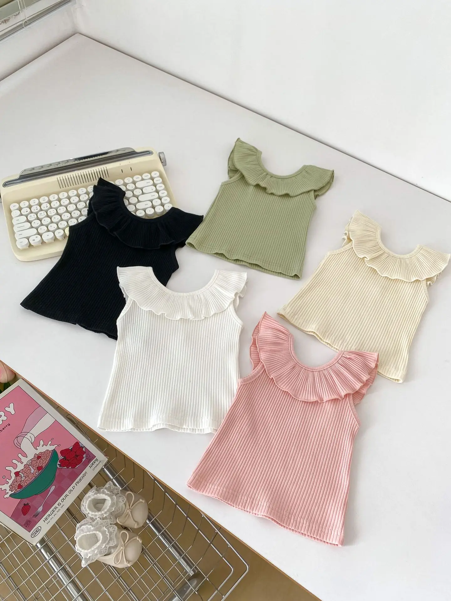 Milan cel 2024 Sommer Baby kleidung Set Bonbon Farbe Mädchen T-Shirt Anzug Rüschen kragen T-Shirt und Blumen blüher 2 Stück Kleinkind Outfit