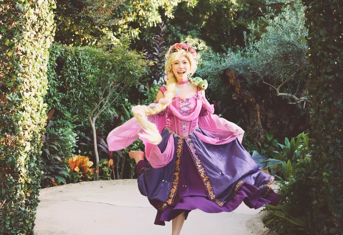 

Rapunzel Movie Cosplay Costume Medieval Gorgeous Adult Girl Princess Dress Headwear Necklace Halloween Uniform New Rapunzel Set