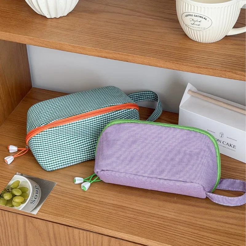 Green Plaid Large-Opening Handheld Makeup Bag for women female Fresh Checkered Travel & Business Multifunctional Toiletry Bag