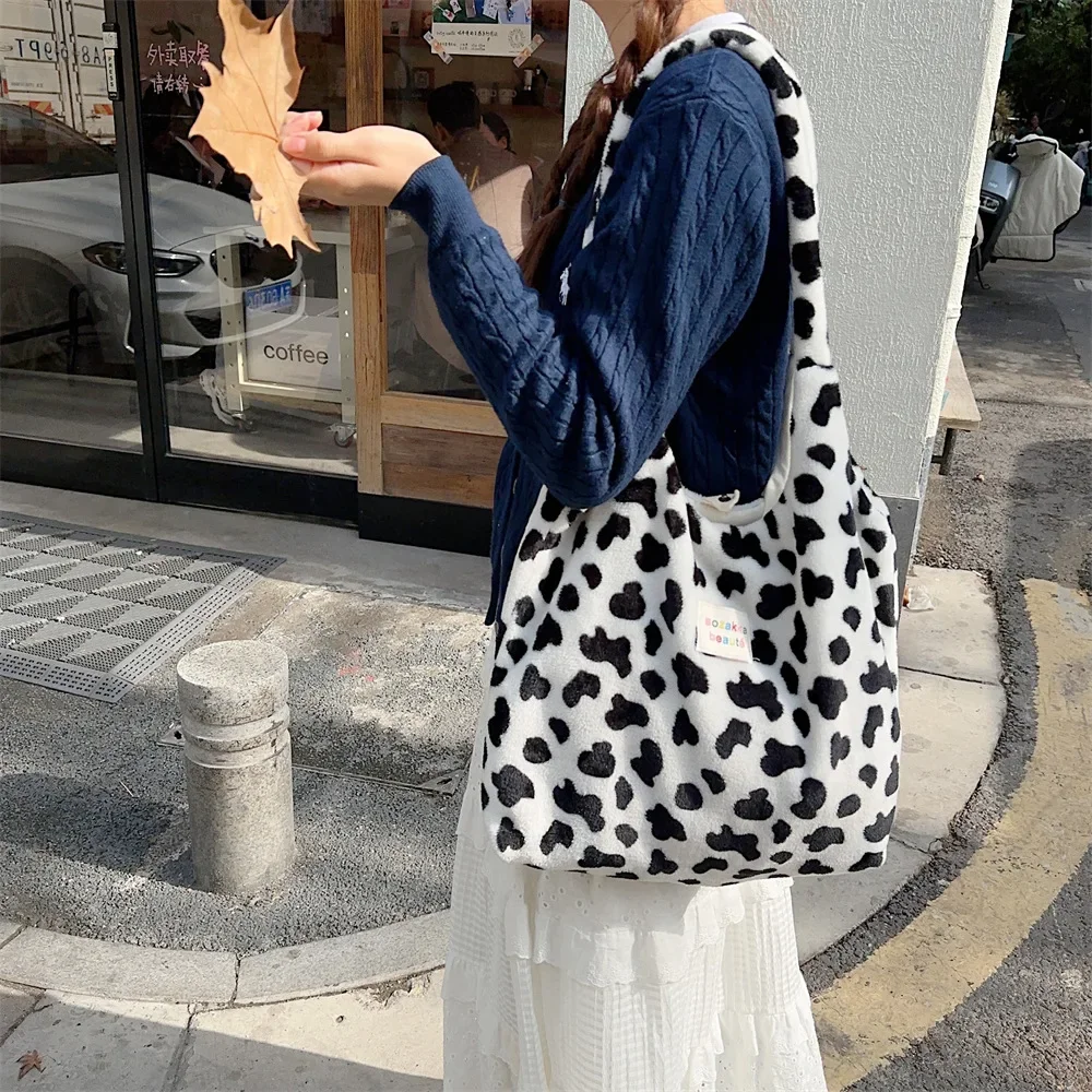 Cute Plush Cow Pattern Women's Shoulder Bag Fashion Sweet Faux Fur Female Armpit Bags Simple Large Capacity Ladies Handbag Purse