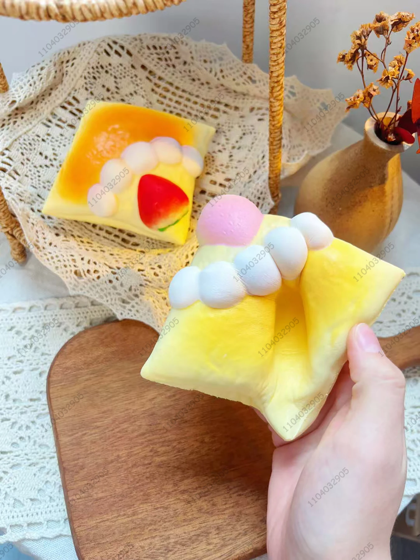 Aardbei Pocket Pie Langzaam stijgend Squishy speelgoed Aardbeientaart Brood Toast Knijpspeeltje Anti Stress Release Hand Relax Gift Toy