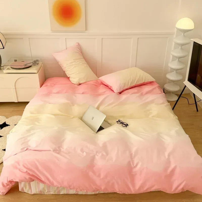 

2023 New Design Solid Color Hot Duvet Cover Set Ultra Soft Velvet Quilt Cover on Hot Sales