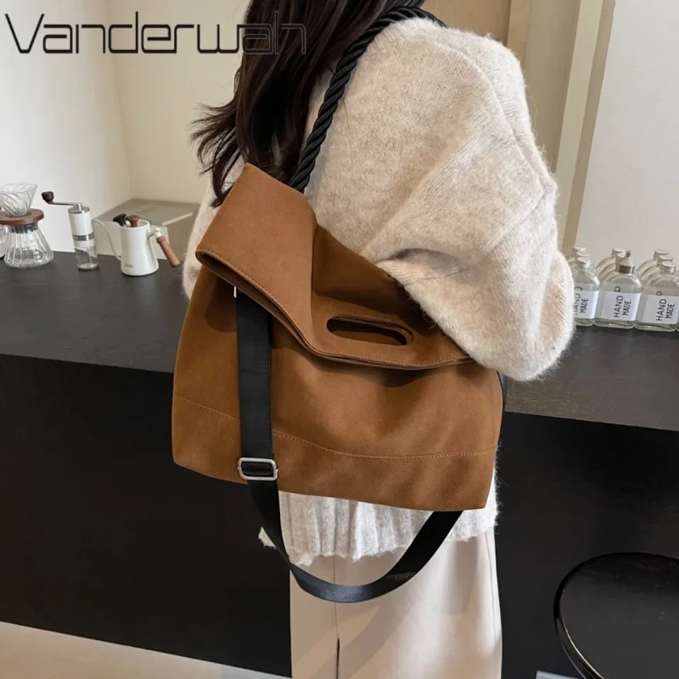 VANDERWAH Fashion Shoulder Bags for Women College Student Bag Luxury Design Ladies Casual Commuting Tote Bag Crossbody Sac Purse