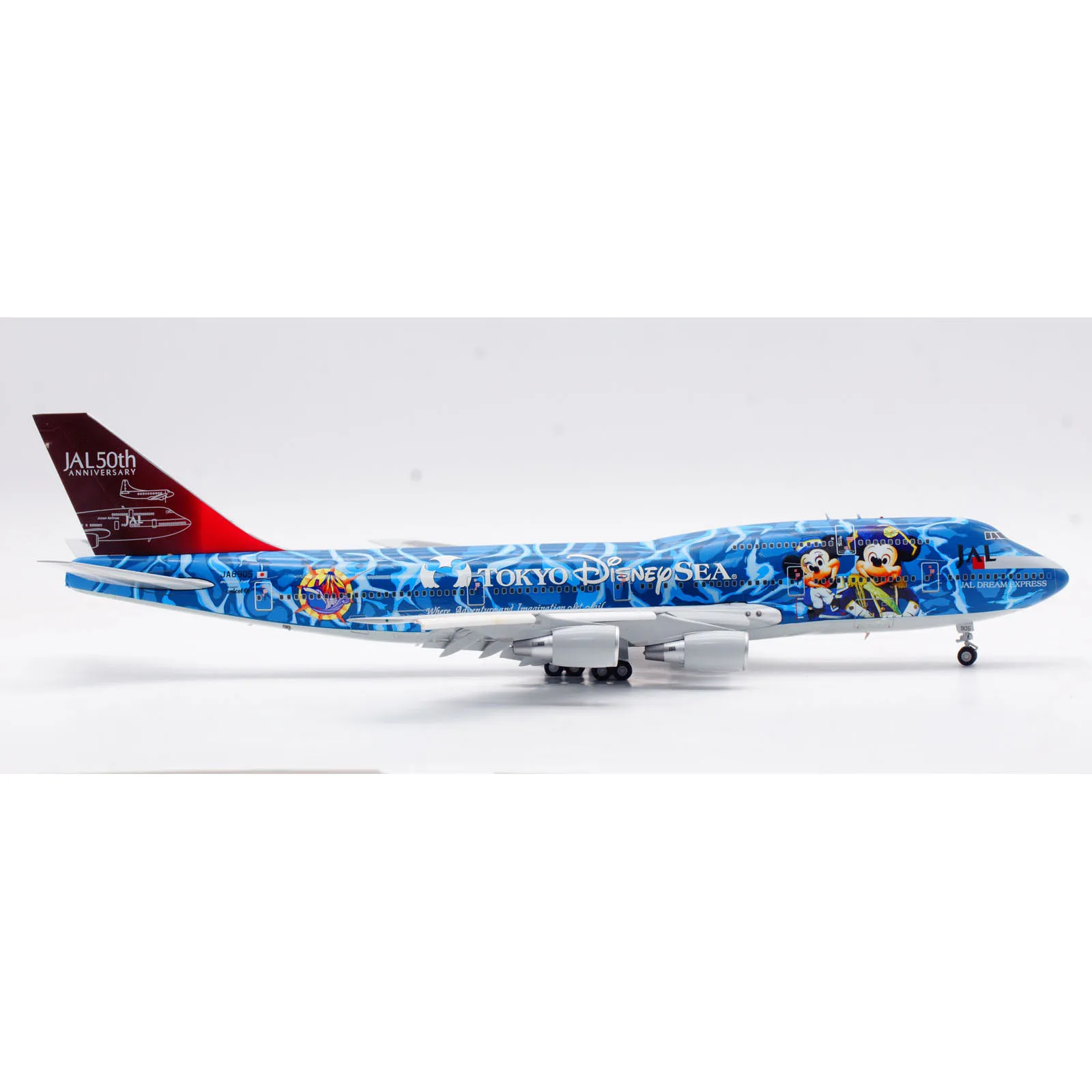 BBOX2531A Alloy Collectible Plane Gift JC Wings 1:200 Japan Airlines Boeing B747-400D Diecast Aircraft Model JA8905 Flaps Down