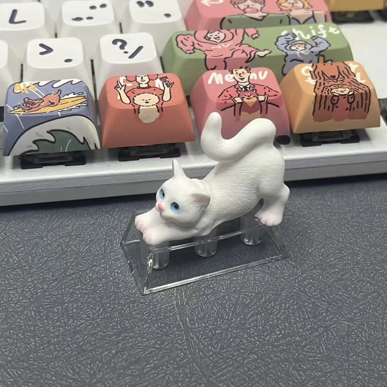 Lazy Stretch Blue-Eyed Cat Keycap 2U Transparent Backspace Key Cat Keycap Cross Gaming Mechanical Keyboard Keycap